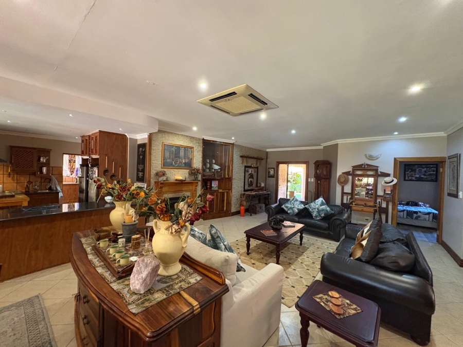 4 Bedroom Property for Sale in Hillcrest Northern Cape